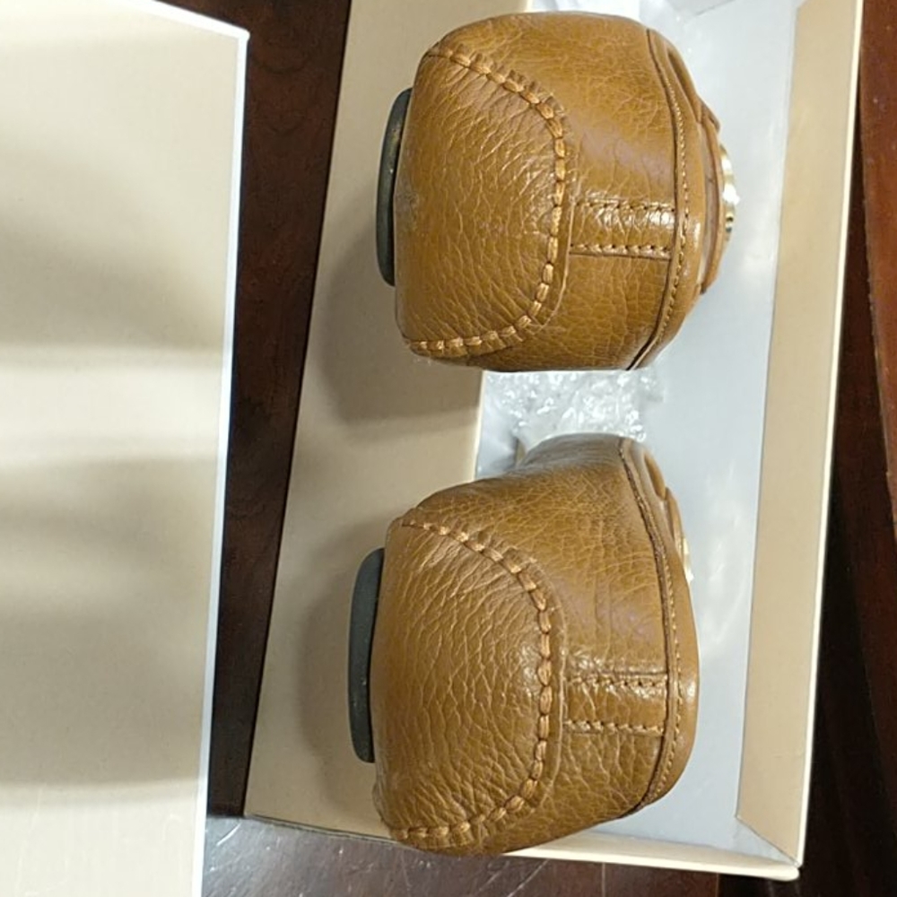 Shoes - Picture 4 of 4